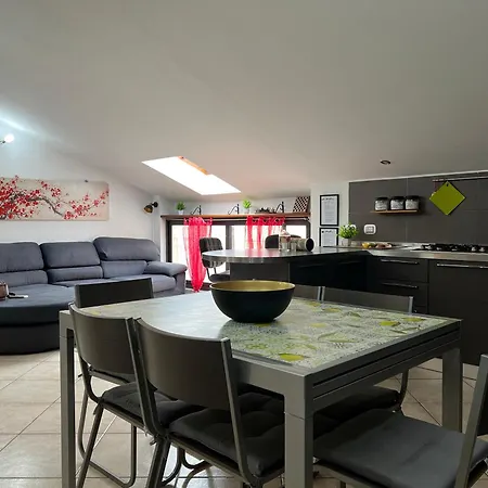 Apartment La Madama • *